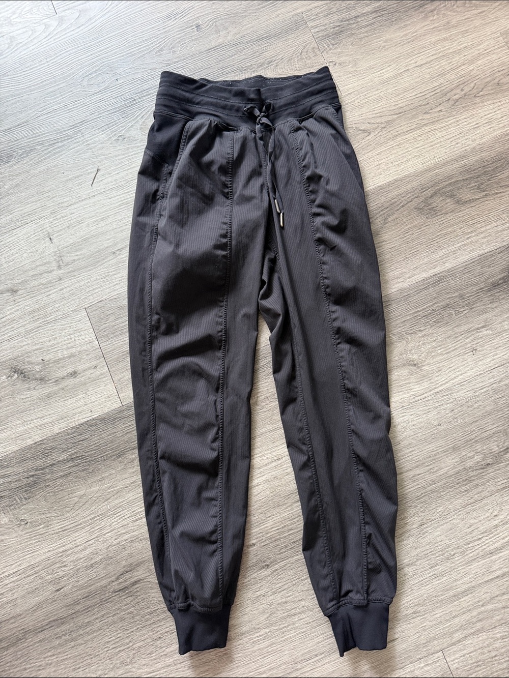 Lululemon dance studio jogger size 2